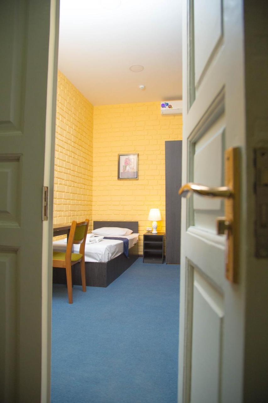 Minor Hotel Tasjkent Eksteriør billede